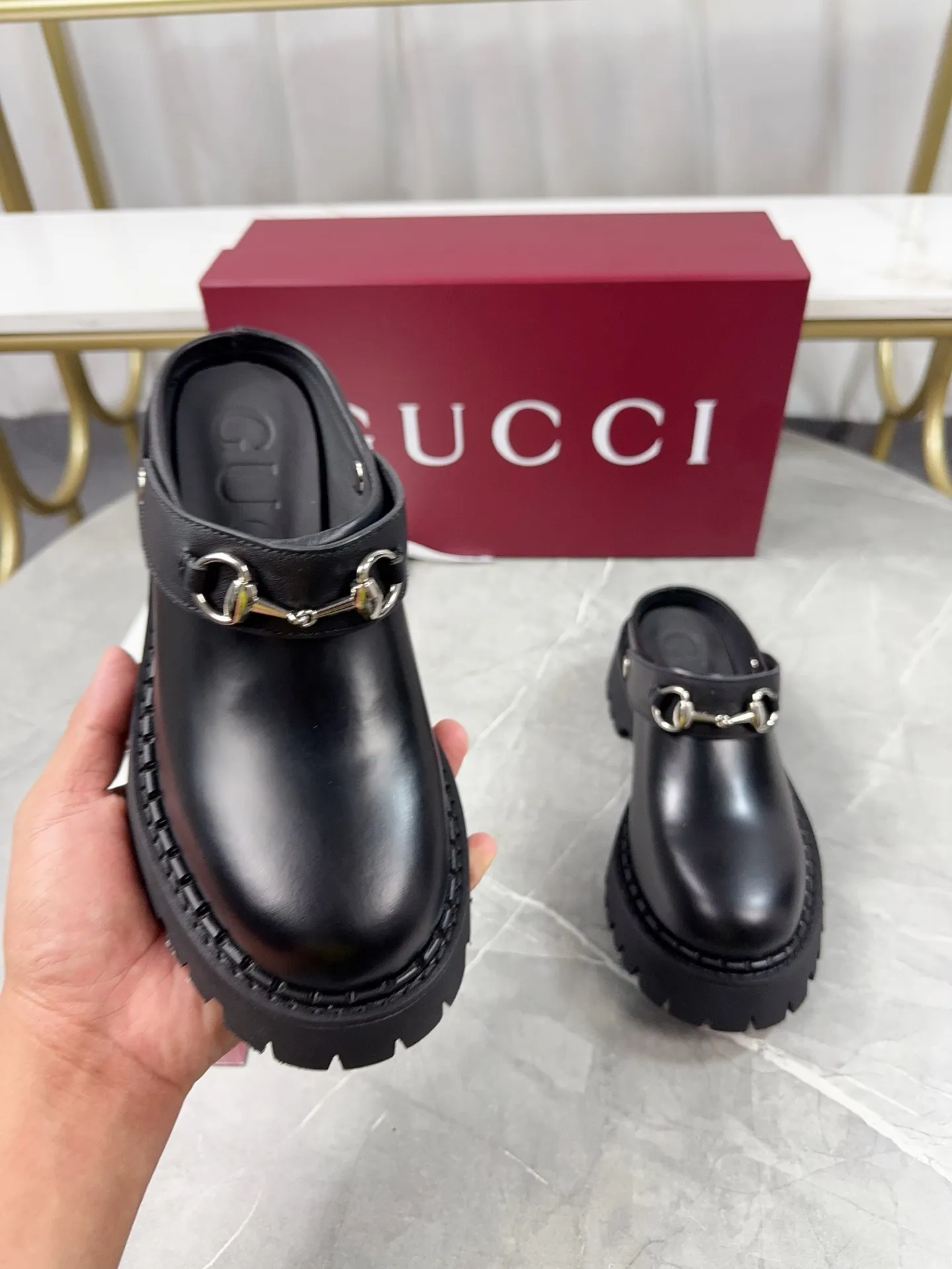 p500🐮🐮Gucci2024 new model, double GG groove thick-soled Loaf platform shoes. The original version is made 1:1. Super beautiful quality, classic model at the counter. ❶Upper: original frosted cowhide ❷Inner lining: water-dyed cowhide ❸Feet: water-dyed cowhide ❹Outsole: ultra-light original sole ❺thick sole heightening: 3.5cn ❻Packing: original packaging ❼Number: Women's 35-42 (41 42 customized, non-returnable) Men's model: 38-46 (45, 46 customized, non-returnable)